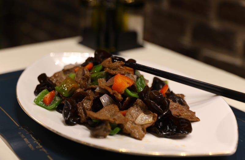 ورقيات بحرية باللحم